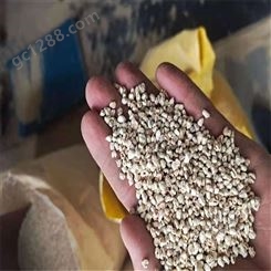 抛光玉米芯颗粒 研磨玉米芯饲料家畜饲料添加剂