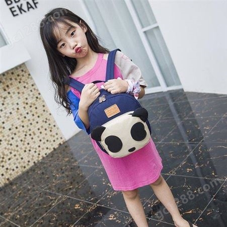 厂家批发秋冬新款韩版熊猫儿童包包幼儿园书包卡通帆布双肩包女童