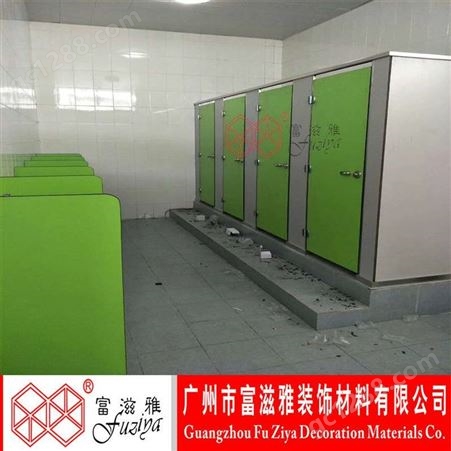 富滋雅供应卫生间隔断PVC塑料门公共卫生间防水淋浴间公共厕所适用