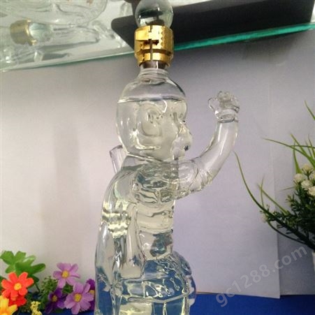 齐天大圣  玻璃工艺酒瓶  吹制十二生肖  猴子造型  玻璃白酒瓶   高鹏硅红酒瓶  空心洋酒瓶
