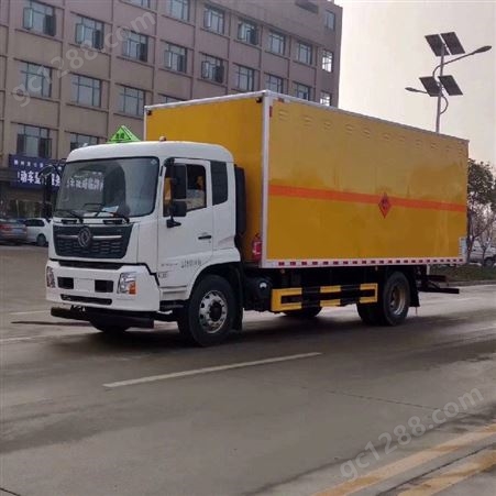 东风6.8米危险品运输车 国六220马力危货车采购价格
