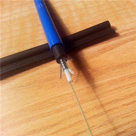 金属屏蔽橡套软电缆MCPT-1.9/3.3KV  3*95+1*50+4*6